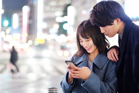 付き合う前のあるある雰囲気とは？デート中やLINE。